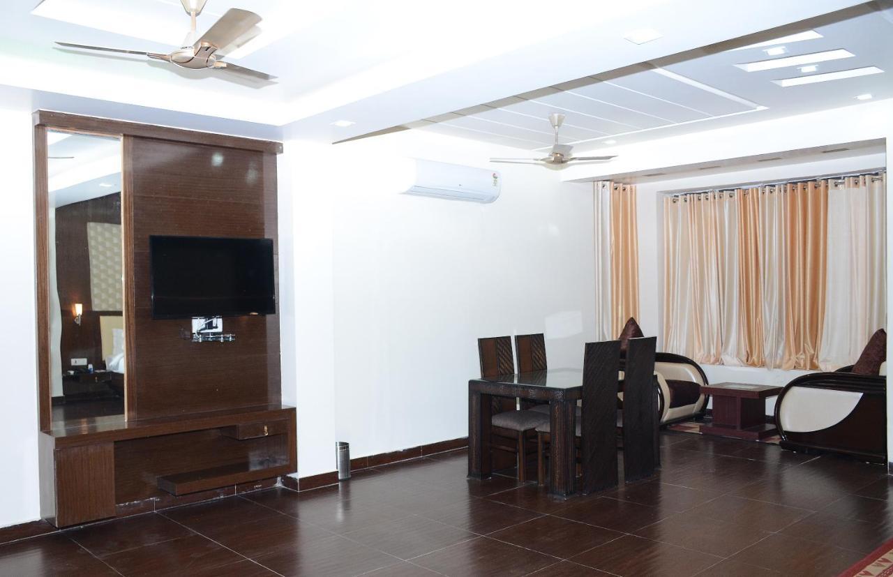 Vaishnavi Clarks Inn Buxar Exterior photo