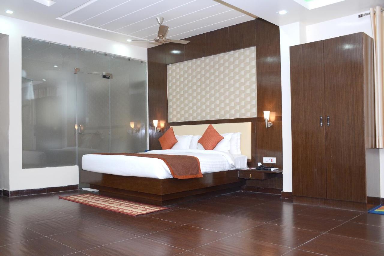 Vaishnavi Clarks Inn Buxar Exterior photo